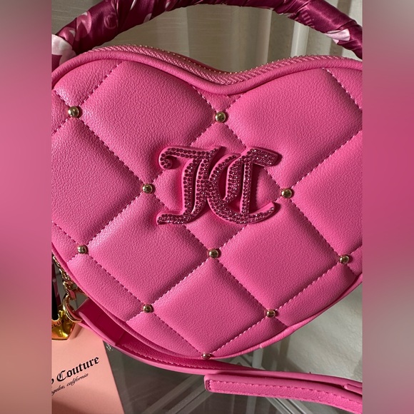 Juicy Couture Pink Quilted Heart Crossbody Bag - Picture 2 of 7